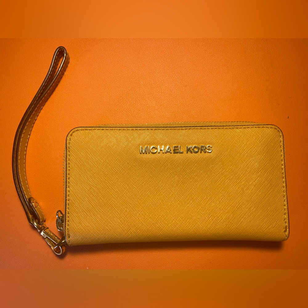 Michael Kors Small Wrislet